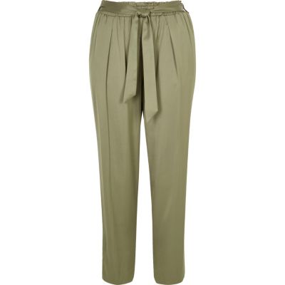 Light green soft tie tapered trousers